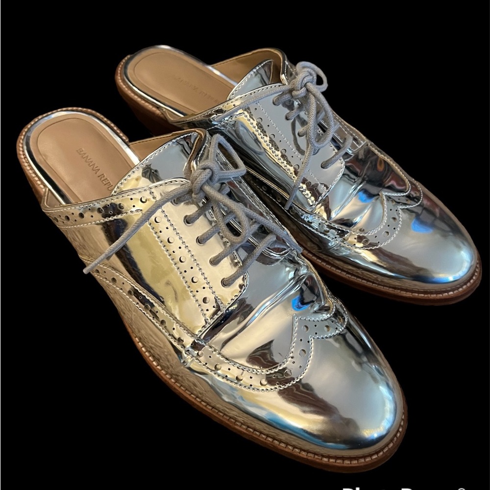 Banana Republic metallic brogue slides